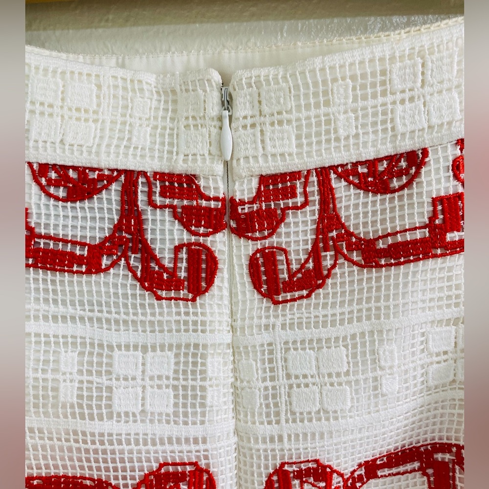 ALEXIS Anzel Skirt in Red Embroidery Size XS - Picture 6 of 8